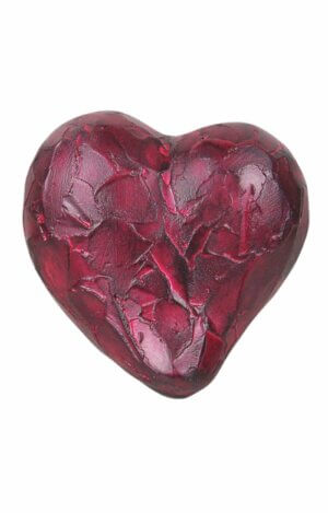 Herzfoermige Tierurne aus Keramik in rot
