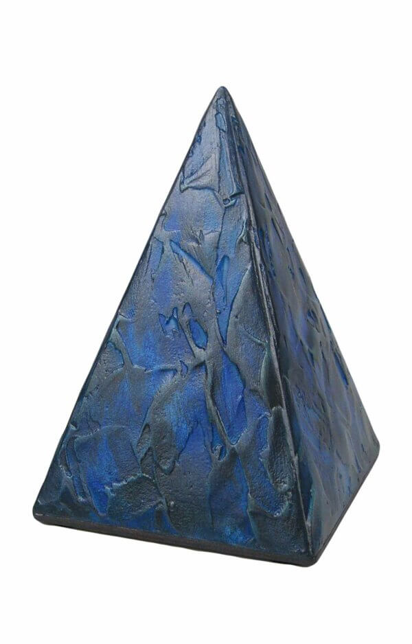 Pyramidenfoermige Tierurne aus Keramik in blau